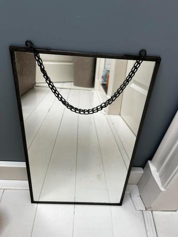 Sissy-boy Spiegel met Ketting - 25x38cm beschikbaar voor biedingen