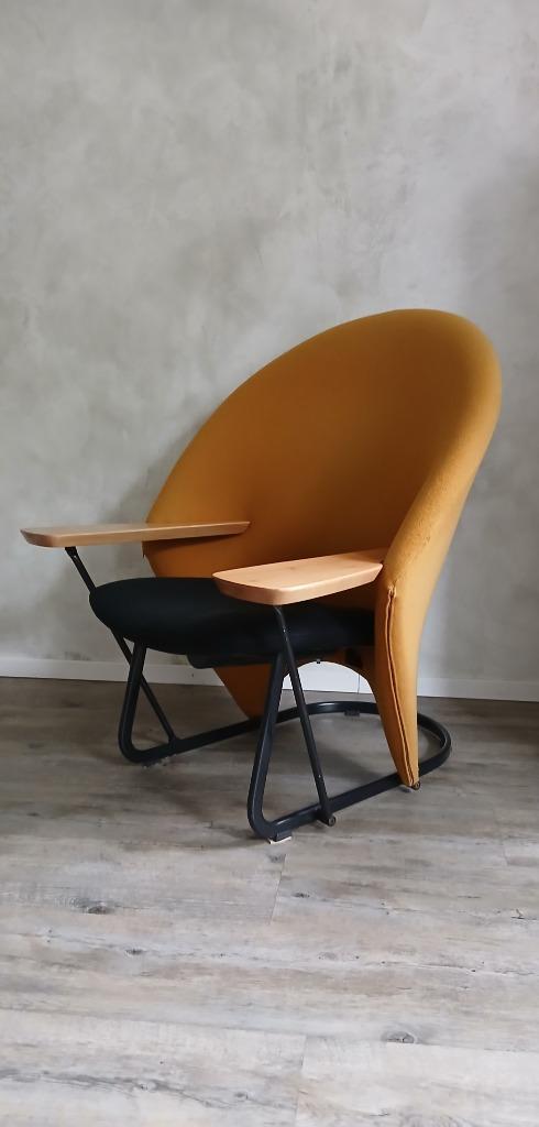 Prachtige artifort fauteuil, Huis en Inrichting, Fauteuils, Zo goed als nieuw, Hout, Metaal, Stof, 75 tot 100 cm, 75 tot 100 cm