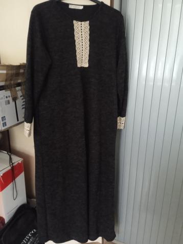 Nieuw huisjurk Etoile d' Orient (38/40) beschikbaar voor biedingen