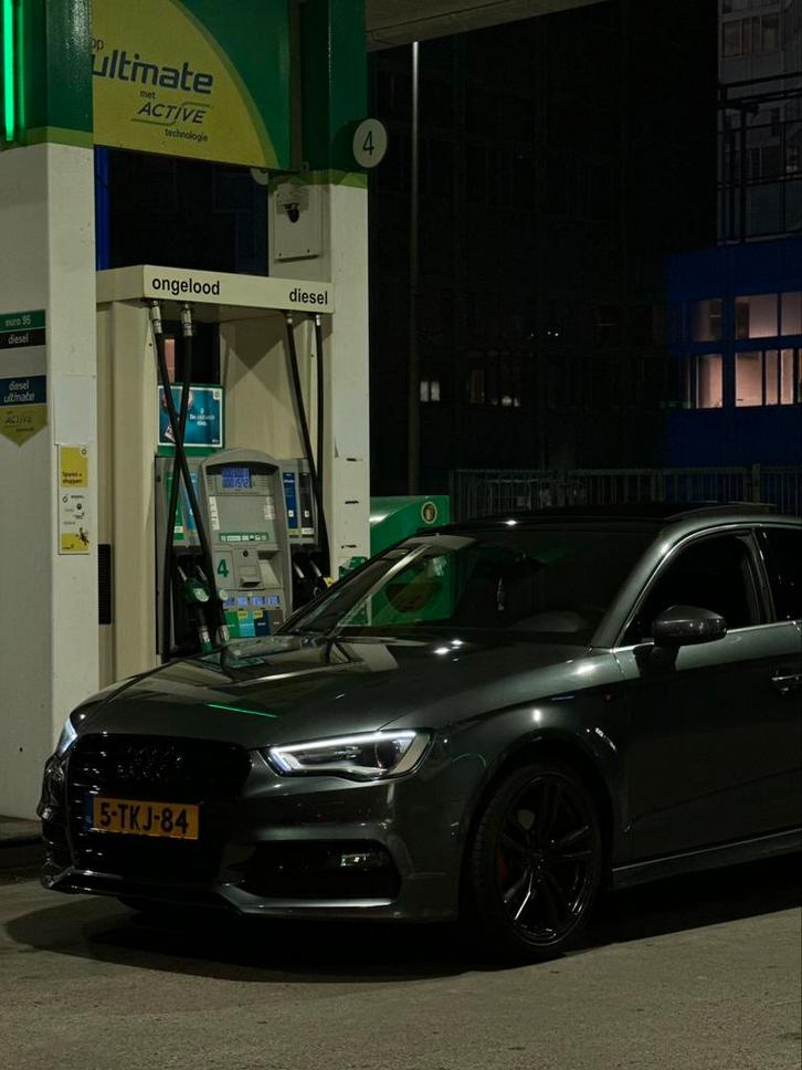 Audi A3 1.4 Tfsi COD Sedan S-tronic 2014 7schakel, Auto's, Audi, Bedrijf, A3, Airbags, Bluetooth, Bochtverlichting, Elektrische stoelverstelling