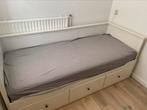 Ikea hemnes bed met 2 matrassen, Ophalen, Zo goed als nieuw, Tweepersoons, 200 cm