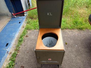 VELDTOILET [ Porta Potti ] met emmer ex leger beschikbaar voor biedingen