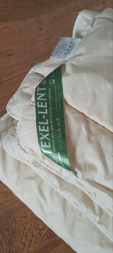 Texel- Lent wollen dekbed, Huis en Inrichting, Slaapkamer | Beddengoed, Zo goed als nieuw, Deken of Dekbed, Tweepersoons, Wit