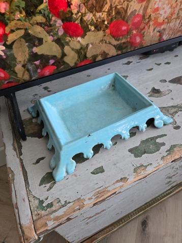 Antieke Kwispedoor beschikbaar voor biedingen