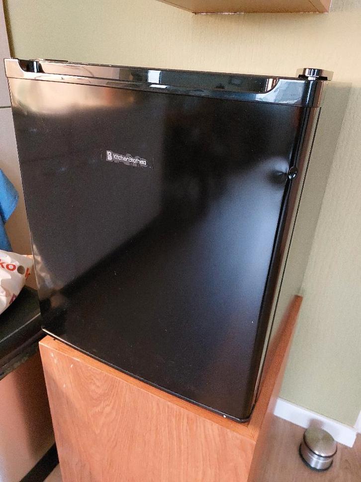 Te koop minivriezer (3 maanden oud), Witgoed en Apparatuur, Vriezers en Diepvrieskisten, Zo goed als nieuw, Minder dan 85 cm, Minder dan 60 cm