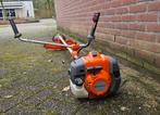 Husqvarna Bosmaaier 135 R Nieuwstaat, Benzine, Ophalen of Verzenden, Zo goed als nieuw, 30 tot 50 cm