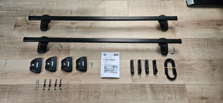 Thule dakdragerset compleet t.w.v. €225 (Thule Evo/3028/753), Auto diversen, Dakdragers, Gebruikt, Ophalen