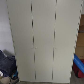 IKEA KLEPPSTAD Kledingkast met 3 deuren | Gratis ophalen beschikbaar voor biedingen