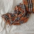 Burberry ruitje klassieker silk en cashmere grote sjaal, Kleding | Dames, Mutsen, Sjaals en Handschoenen, Ophalen of Verzenden