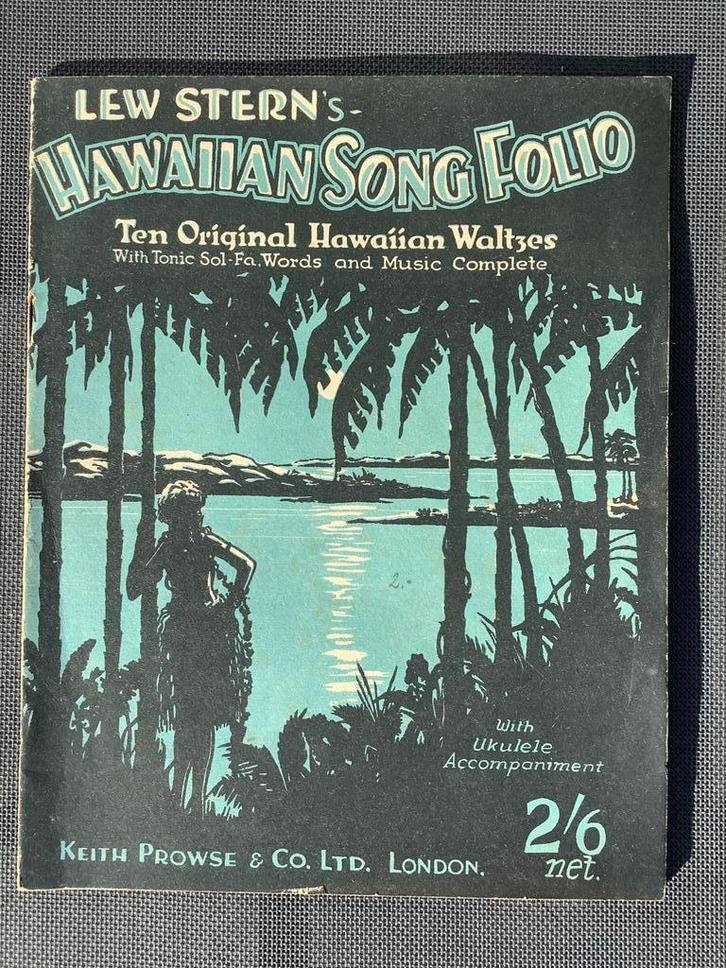 Ten Original Hawaiian Waltzes - met diagrammen voor ukelele, Muziek en Instrumenten, Snaarinstrumenten | Gitaren | Akoestisch