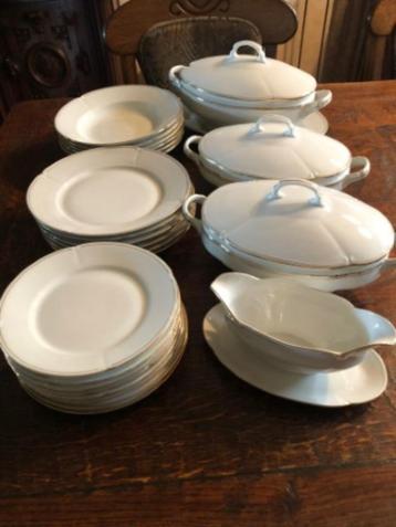 Servies antiek keramiek Jäger beschikbaar voor biedingen