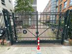 Antieke Smeedijzeren toegangspoort met zijhekwerken, Ophalen, Zo goed als nieuw, IJzer, Sierhekwerk