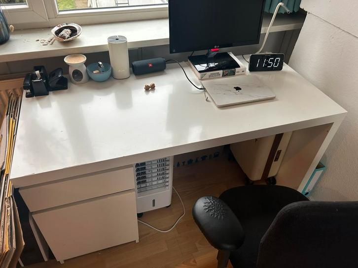 Ikea Malm bureau 140x65 cm, Huis en Inrichting, Bureaus, Gebruikt, Bureau, Ophalen