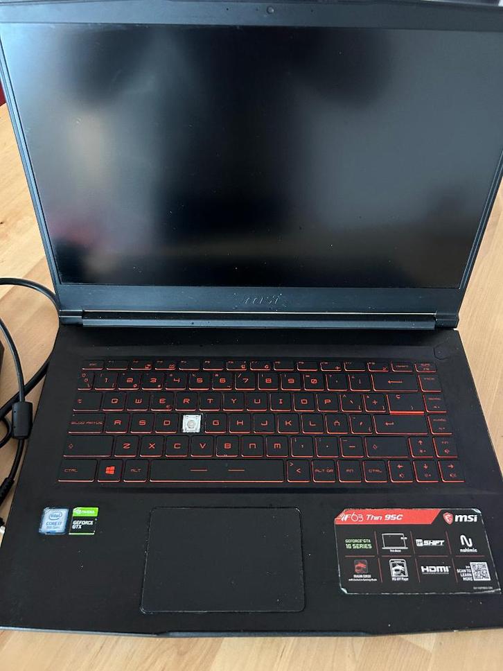 Msi Gf Thin 95S, Computers en Software, Windows Laptops, Gebruikt, 16 inch, SSD, 3 tot 4 Ghz, 8 GB, Qwerty, Gaming, Ophalen