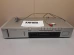 AKAI AT-S210 Fm AM Quartz Synthesizer tuner. Jaren 80, Gebruikt, ., Ophalen of Verzenden, .