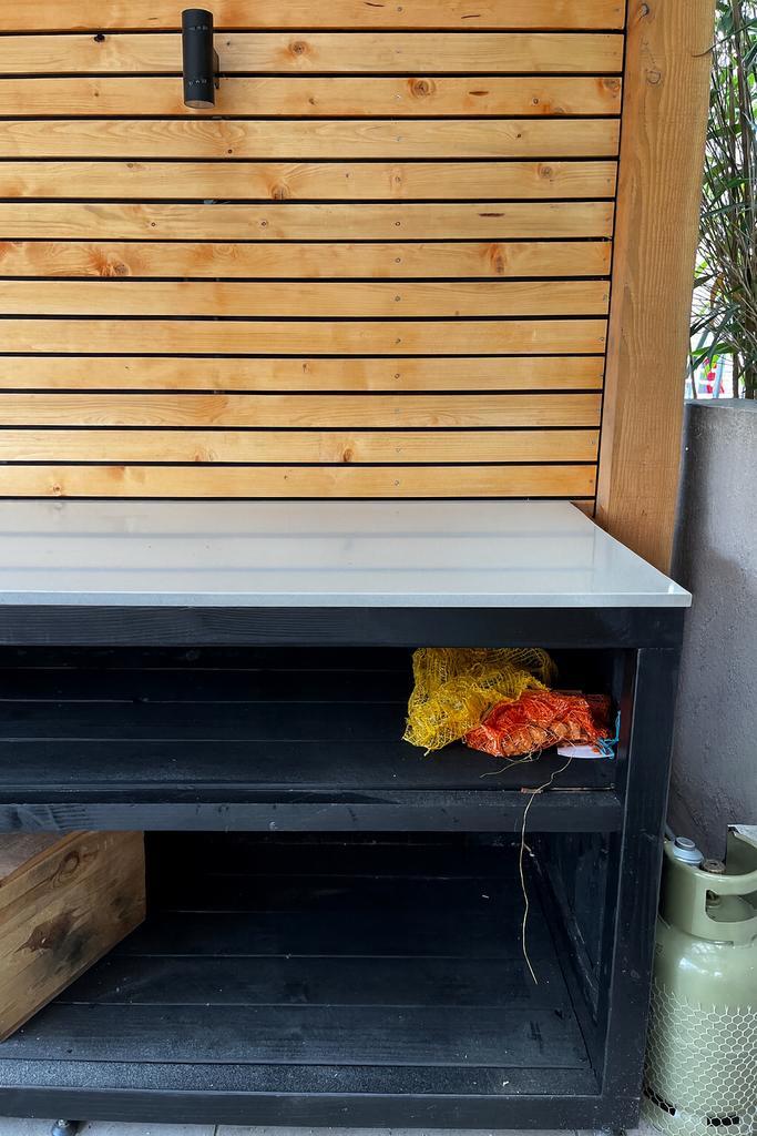 Composite Keukenblad/Werkblad 250x80x2cm, Tuin en Terras, Buitenkeukens, Gebruikt, Vrijstaand, Ophalen