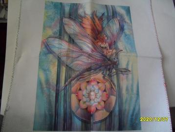 NIEUW compleet borduurpakket Dragonfly Fairy. En Verkoop DMC beschikbaar voor biedingen