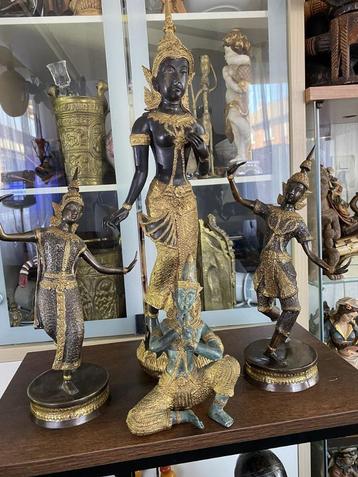 grote collectie bronze uit de boeddhawereld beschikbaar voor biedingen