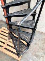 Wenteltrap spindeltrap gietijzer oud industrieel antiek, Doe-het-zelf en Verbouw, Ladders en Trappen, Ophalen, Gebruikt, 2 tot 4 meter