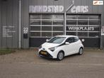 Toyota Aygo 1.0 VVT-i x-play Automaat Camera Airco Elek Pakk, Gebruikt, Euro 6, 4 stoelen, Wit