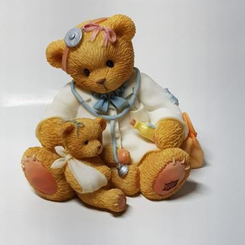 Cherished Teddies Dr. Darlene Makebetter beschikbaar voor biedingen