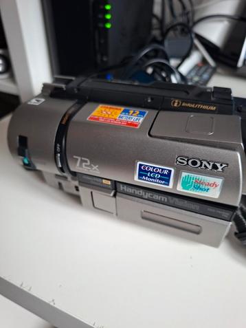 Sony Handycam Vision Hi8 Camera beschikbaar voor biedingen