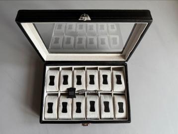  Lederen horlogebox van Davidt’s voor 12 horloges beschikbaar voor biedingen