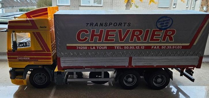 Italeri Daf truck, Hobby en Vrije tijd, Modelauto's | 1:24, Zo goed als nieuw, Bus of Vrachtwagen, Overige merken, Ophalen