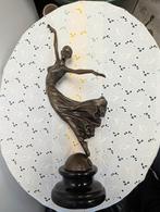 Bronzen beeld van een danseres 35 cm, Antiek en Kunst, Ophalen of Verzenden