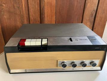 Vintage Philips Bandrecorder beschikbaar voor biedingen