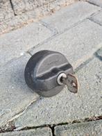 Tankdop met sleutel Volvo 940 Estate (model '95-'97), Auto-onderdelen, Ophalen of Verzenden, Volvo