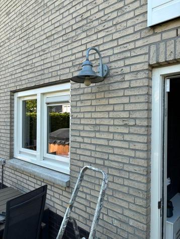 Buitenlamp beschikbaar voor biedingen
