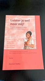 Martine Delfos - Luister je wel naar mij?, Ophalen of Verzenden, Zo goed als nieuw, Martine Delfos