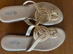 Mia&Jo camel luxe teenslipper met knoop voorop, Slippers, Beige, Mia&Jo, Ophalen of Verzenden