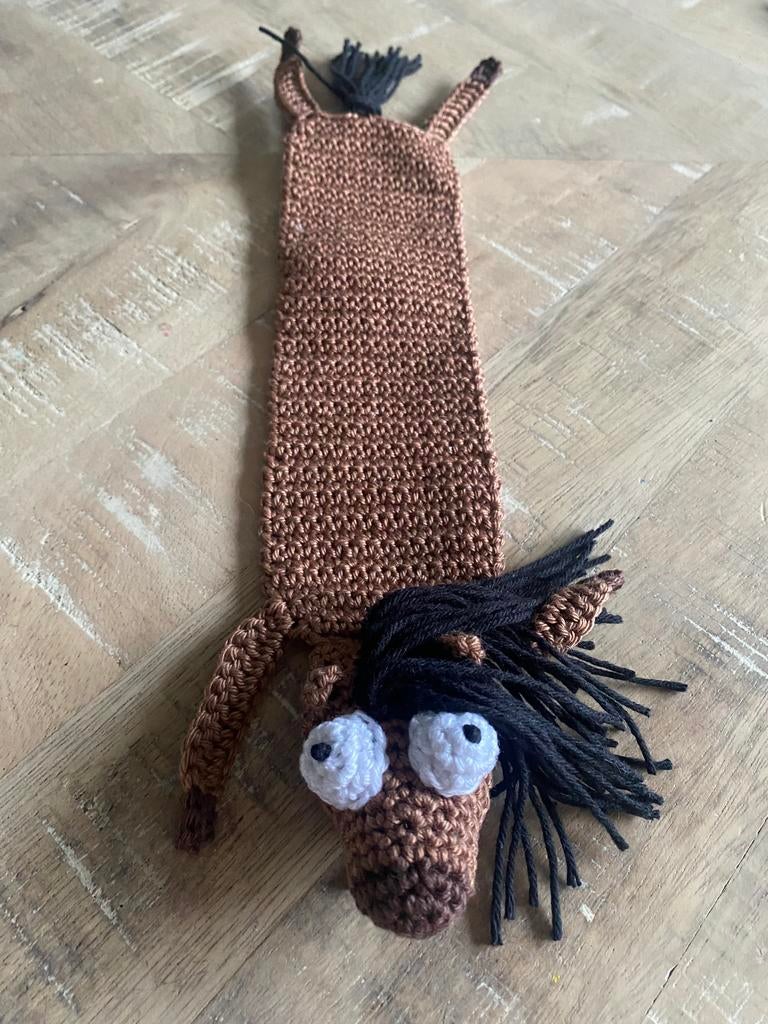 Gehaakte boekenlegger paardje - Handmade, Ophalen of Verzenden, Nieuw, Overige onderwerpen