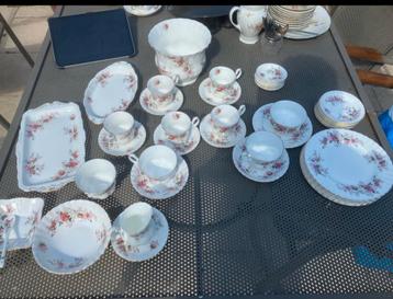 Royal Albert porseleinen servies alles in 1 koop beschikbaar voor biedingen