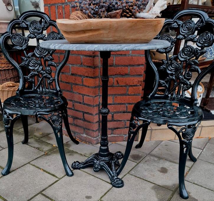 Tuinset bistroset Gietijzer met Marmeren Tafelblad, Tuin en Terras, Tuinstoelen, Gebruikt, Metaal, Ophalen