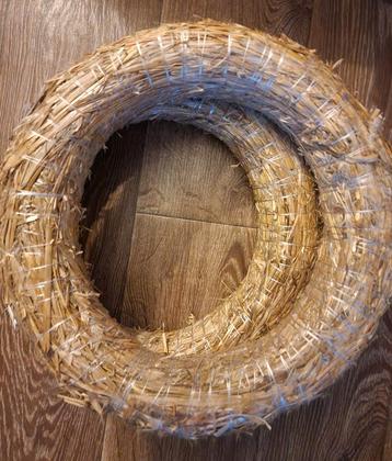 2 stuks nieuwe strokransen - 40cm diameter beschikbaar voor biedingen