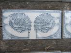 15 stuks antieke randtegels blauwgrijze papaver, 225 cm lang, Antiek en Kunst, Ophalen