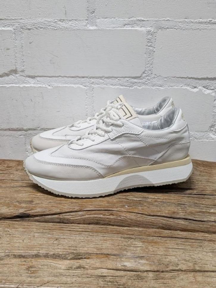 MJUS - Prachtige leren sneakers maat 37 - Nieuw €149,95, Kleding | Dames, Schoenen, Nieuw, Sneakers of Gympen, Wit, Ophalen of Verzenden