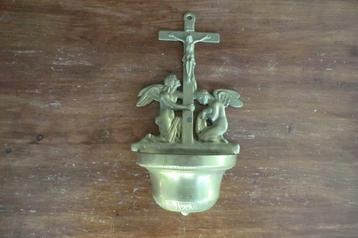 metalen wijwaterbakje beschikbaar voor biedingen