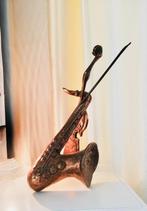 SCULPTUUR SAXOFOON EN VIOOL IN BRONS, Antiek en Kunst, Ophalen