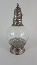 Antieke vintage glazen fles, metaal of tin beslag en dop. S5, Antiek en Kunst, Ophalen of Verzenden