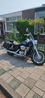 Te koop Honda shadow matzwart vt750 bj 1997, Motoren, Motoren | Honda, 750 cc, 4 cilinders, Chopper, Particulier