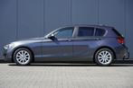 BMW 1-Serie 116I 5DR Aut8 2013 Upgrade Edition | Leder| Navi, Auto's, 65 €/maand, Zwart, 4 cilinders, 650 kg