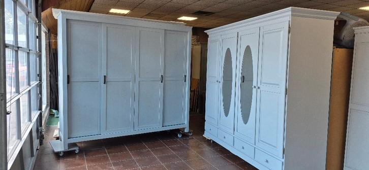 Landelijke opgeknapte brocante garderobe kasten, kledingkast, Antiek en Kunst, Antiek | Meubels | Kasten, Ophalen of Verzenden