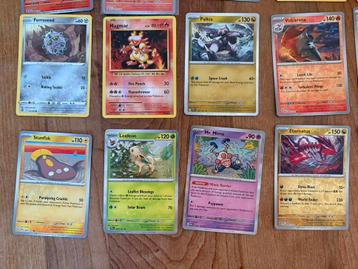 Pokemon kaarten verzameling 255 kaarten ongeveer beschikbaar voor biedingen