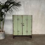 Oud werkplasts kastje, industriële kast, locker, vintage, Antiek en Kunst, Curiosa en Brocante, Ophalen