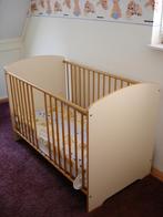 Babykamer compleet: met kast, commode, ledikant, Ophalen, Gebruikt, Jongetje of Meisje