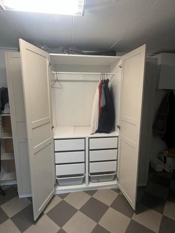 Mooie kledingkast/opslagkast - afbeelding 9